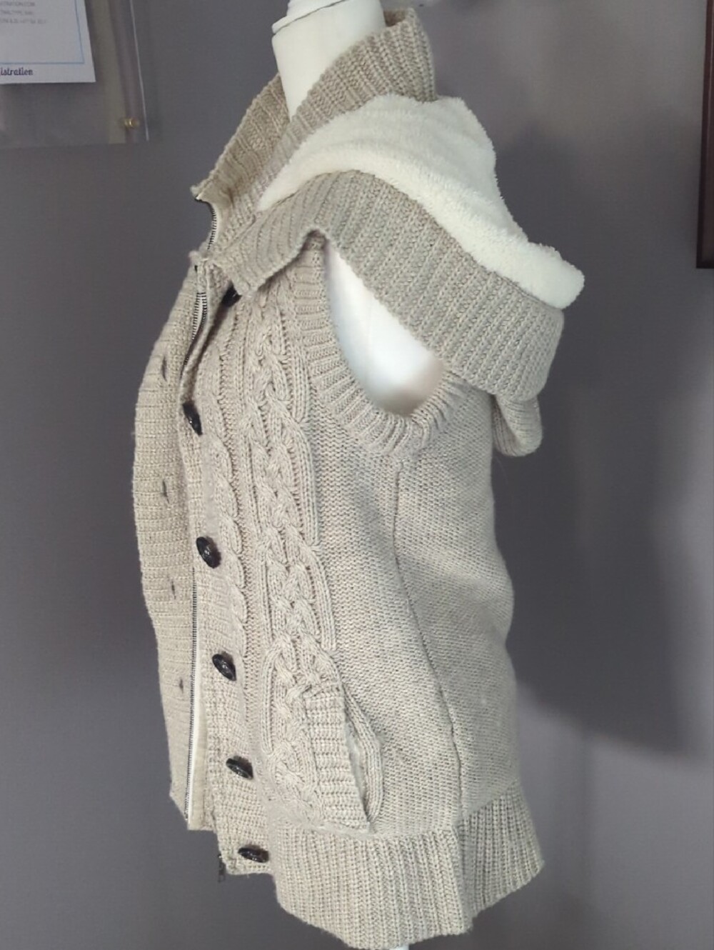 Ci Sono Light Taupe Cable Knit Sleeveless Hooded Cardigan - Picture 3 of 12